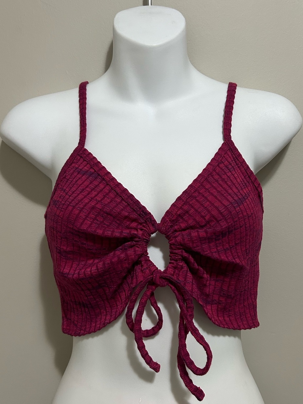 🔥4 for $25 NEW Fuchsia Ruched Tie Crop Top